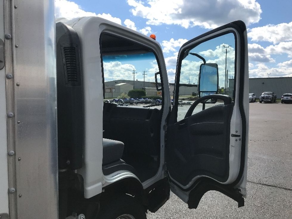 Light Duty Box Truck-Light and Medium Duty Trucks-Isuzu-2021-NPR EFI-Milwaukee-WI-114,317\n\t\tmiles-$ 35,250 - Image 20