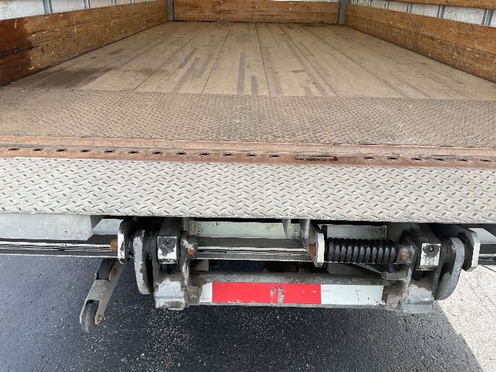 Light Duty Box Truck-Light and Medium Duty Trucks-Isuzu-2021-NPR EFI-Milwaukee-WI-114,834\n\t\tmiles-$ 38,500 - Image 10