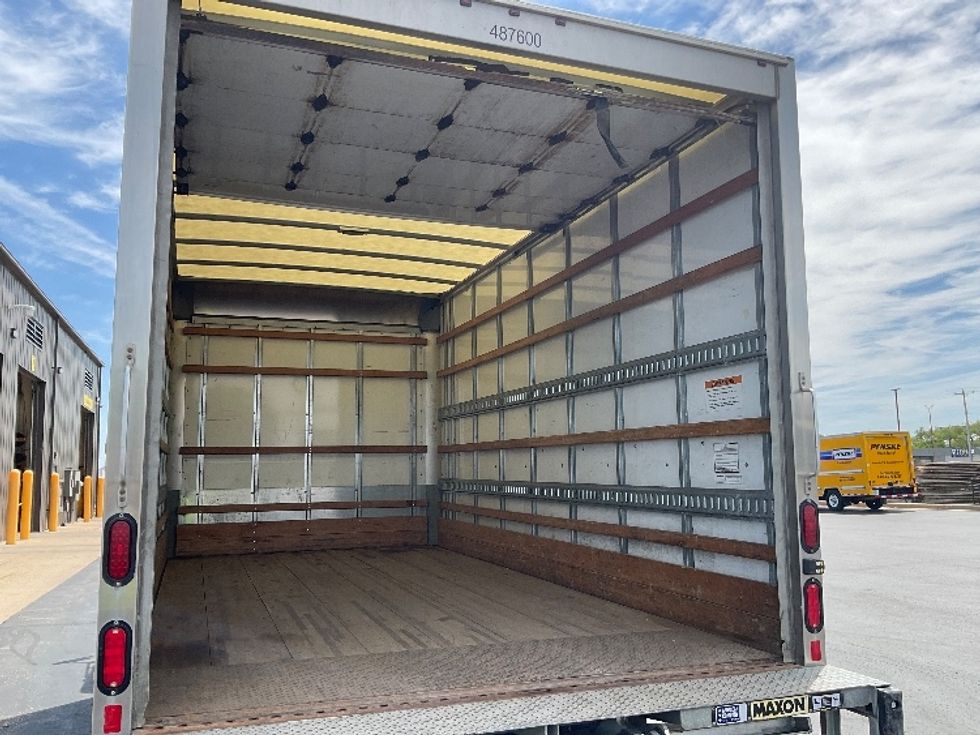 Light Duty Box Truck-Light and Medium Duty Trucks-Isuzu-2021-NPR EFI-Milwaukee-WI-114,834\n\t\tmiles-$ 38,500 - Image 12