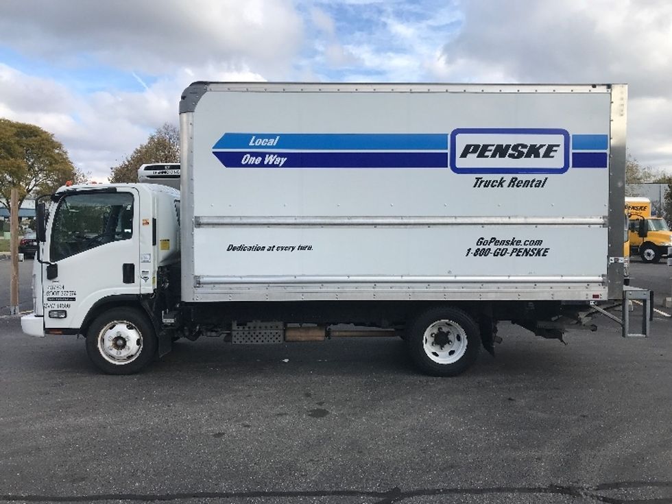 Light Duty Box Truck-Light and Medium Duty Trucks-Isuzu-2021-NPR EFI-Milwaukee-WI-121,223\n\t\tmiles-$ 37,500 - Image 4