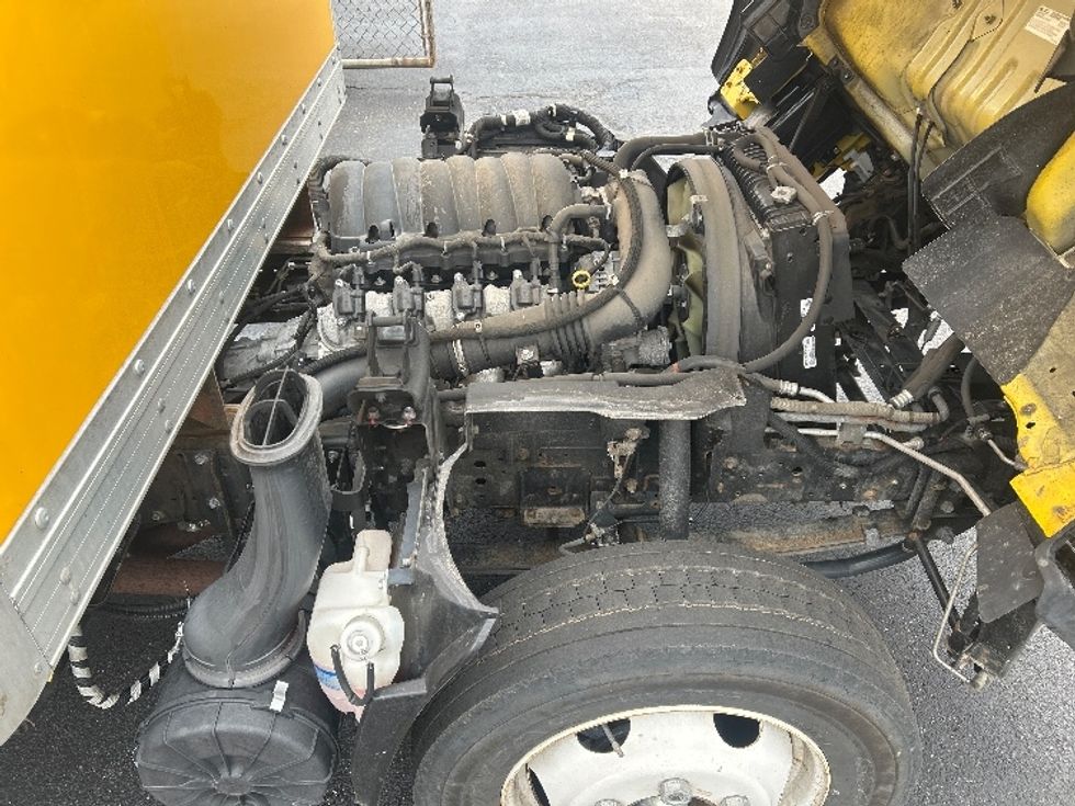 Light Duty Box Truck-Light and Medium Duty Trucks-Isuzu-2021-NPR EFI-Milwaukee-WI-64,713\n\t\tmiles-$ 40,250 - Image 23