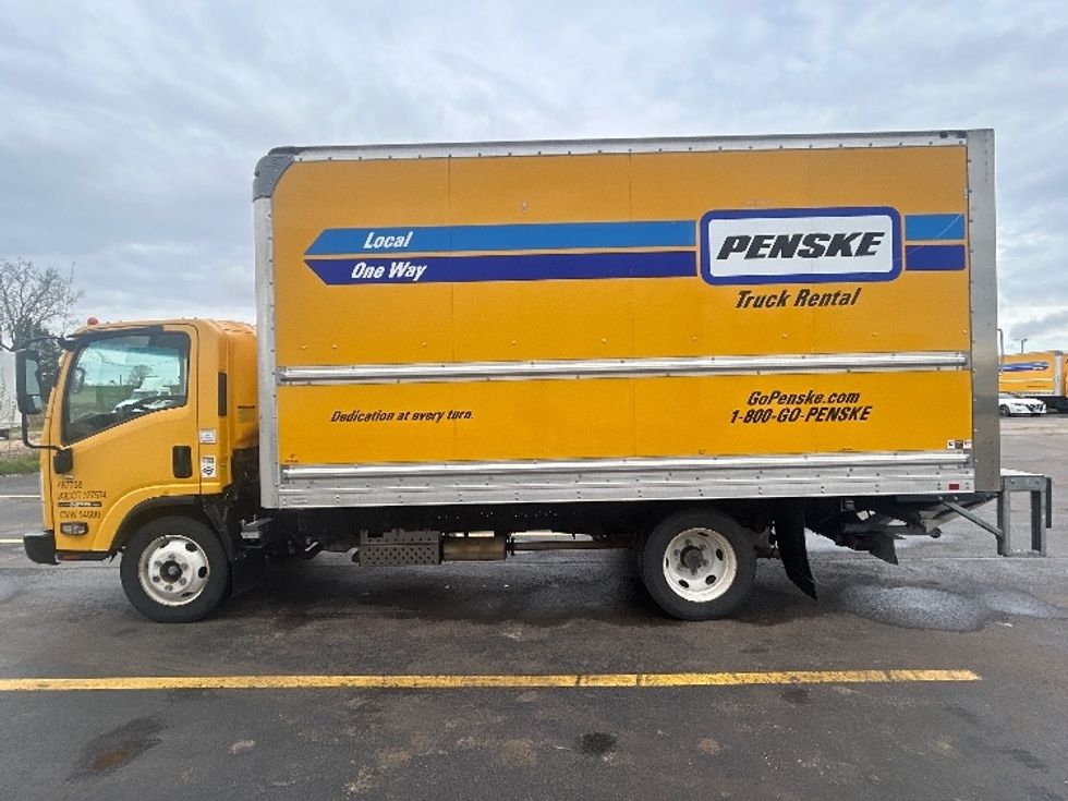 Light Duty Box Truck-Light and Medium Duty Trucks-Isuzu-2021-NPR EFI-Milwaukee-WI-64,713\n\t\tmiles-$ 40,250 - Image 4