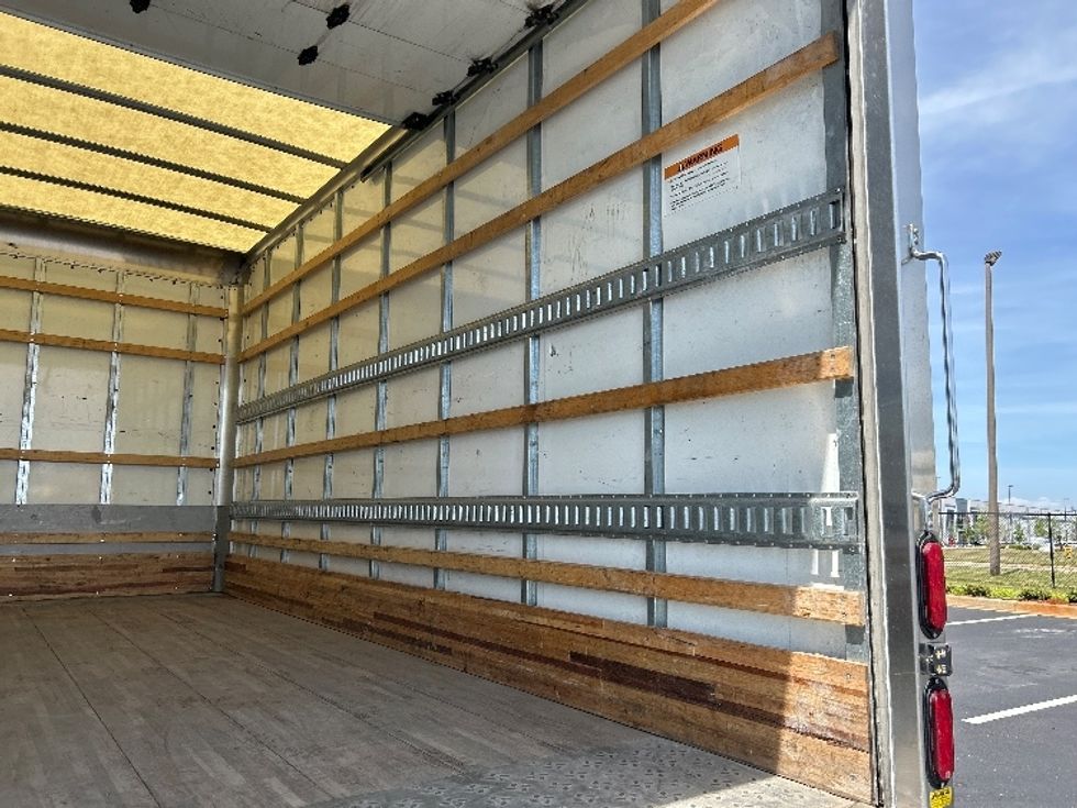 Light Duty Box Truck-Light and Medium Duty Trucks-Isuzu-2021-NPR EFI-Milwaukee-WI-71,900\n\t\tmiles-$ 41,000 - Image 12