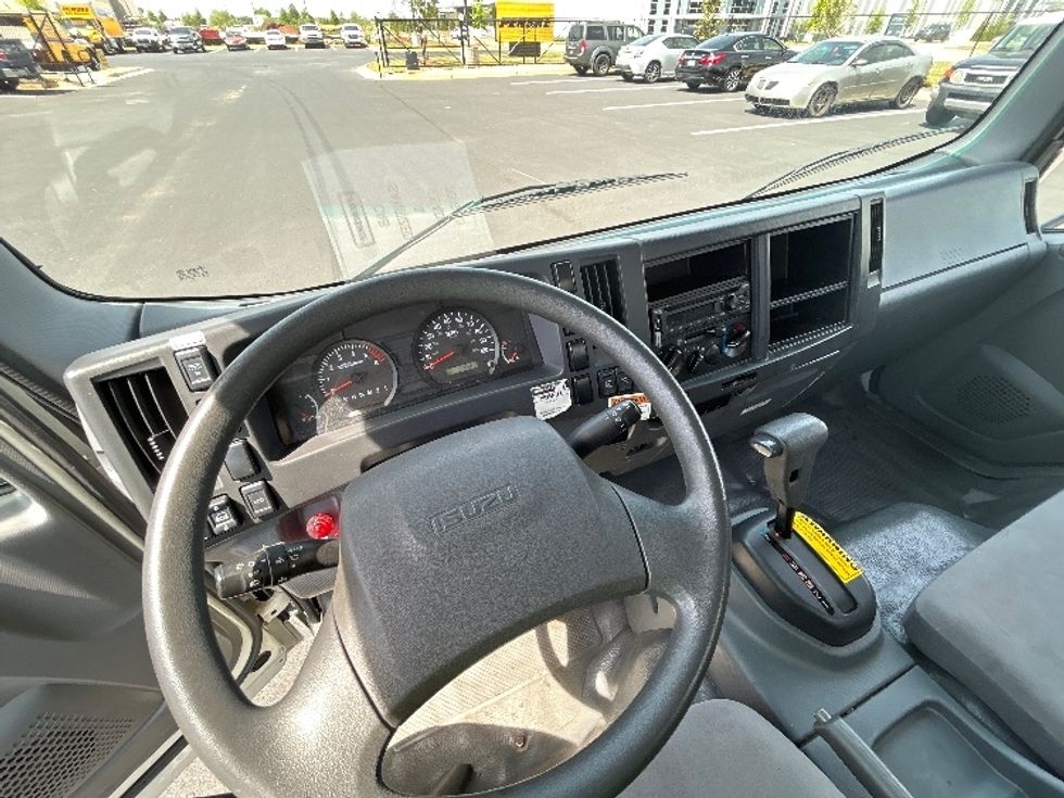 Light Duty Box Truck-Light and Medium Duty Trucks-Isuzu-2021-NPR EFI-Milwaukee-WI-71,900\n\t\tmiles-$ 41,000 - Image 17