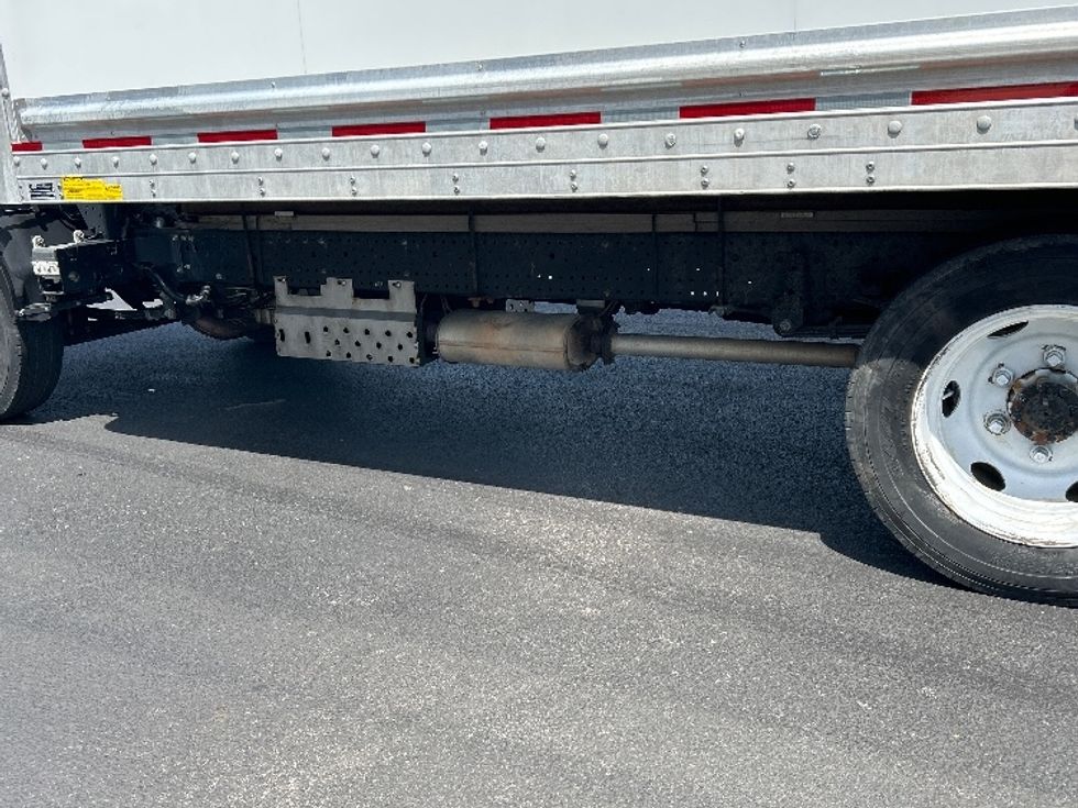 Light Duty Box Truck-Light and Medium Duty Trucks-Isuzu-2021-NPR EFI-Milwaukee-WI-71,900\n\t\tmiles-$ 41,000 - Image 5