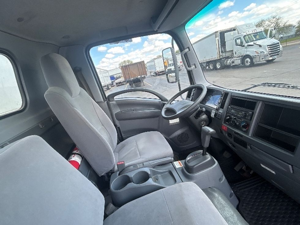 Light Duty Box Truck-Light and Medium Duty Trucks-Isuzu-2021-NPR EFI-Milwaukee-WI-79,547\n\t\tmiles-$ 41,000 - Image 22