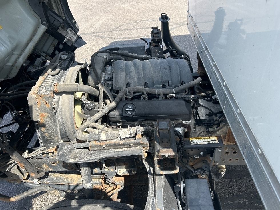 Light Duty Box Truck-Light and Medium Duty Trucks-Isuzu-2021-NPR EFI-Milwaukee-WI-79,547\n\t\tmiles-$ 41,000 - Image 24