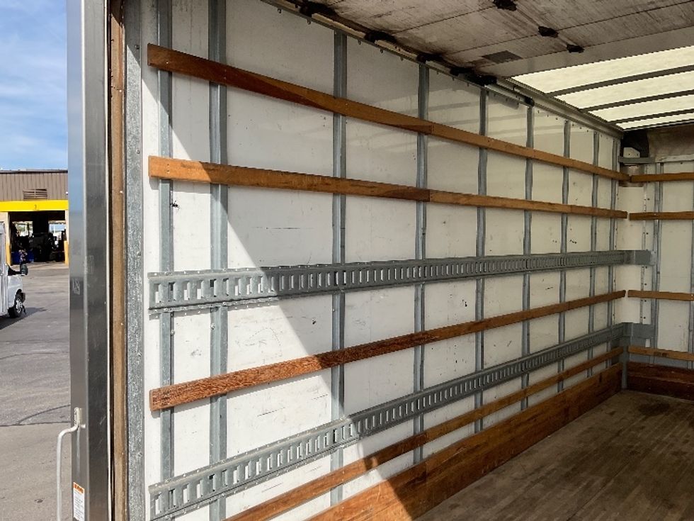 Light Duty Box Truck-Light and Medium Duty Trucks-Isuzu-2021-NPR EFI-Milwaukee-WI-94,886\n\t\tmiles-$ 38,250 - Image 11