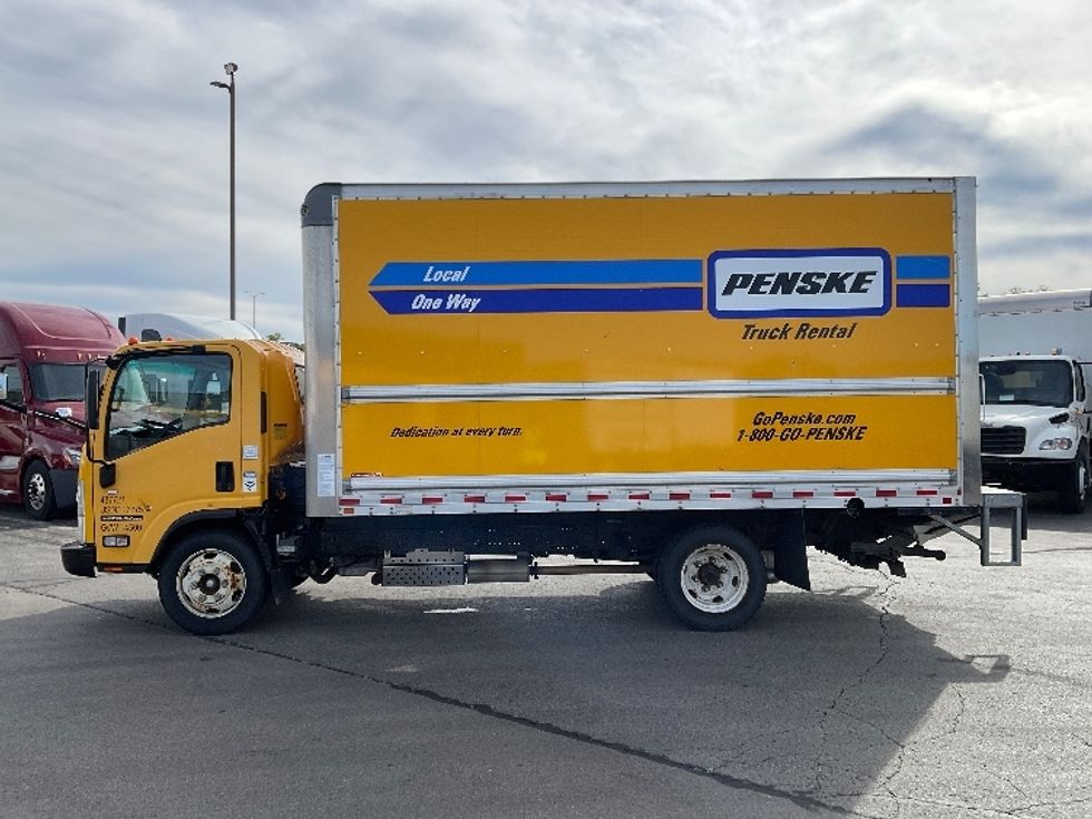 Light Duty Box Truck-Light and Medium Duty Trucks-Isuzu-2021-NPR EFI-Milwaukee-WI-94,886\n\t\tmiles-$ 38,250 - Image 4
