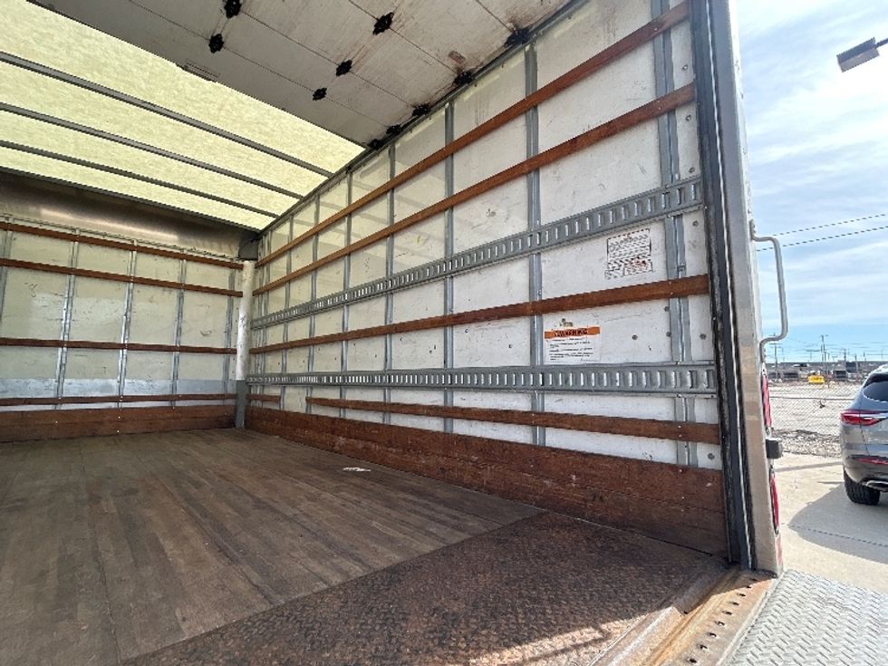 Light Duty Box Truck-Light and Medium Duty Trucks-Isuzu-2021-NPR EFI-Moberly-MO-126,746\n\t\tmiles-$ 36,500 - Image 12