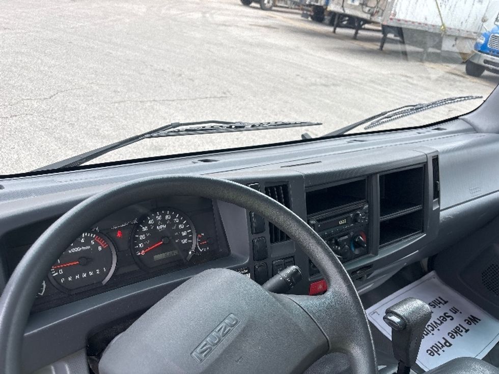 Light Duty Box Truck-Light and Medium Duty Trucks-Isuzu-2021-NPR EFI-Moberly-MO-126,746\n\t\tmiles-$ 36,500 - Image 17