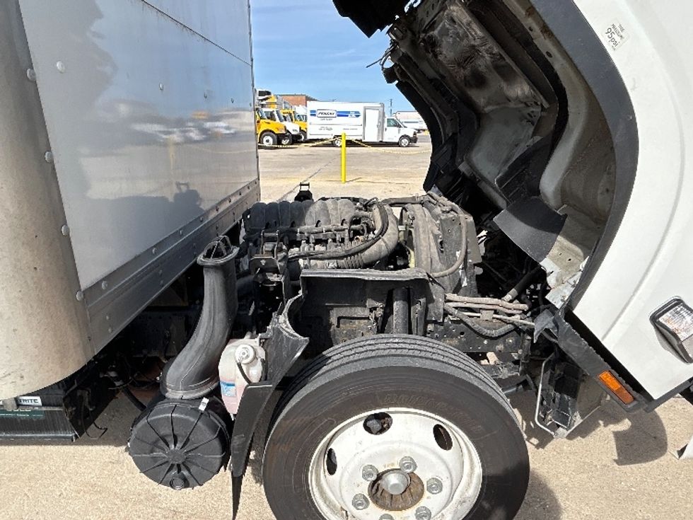 Light Duty Box Truck-Light and Medium Duty Trucks-Isuzu-2021-NPR EFI-Moberly-MO-126,746\n\t\tmiles-$ 36,500 - Image 23