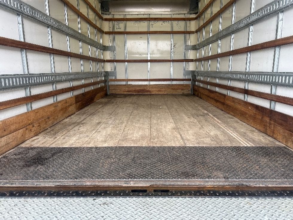 Light Duty Box Truck-Light and Medium Duty Trucks-Isuzu-2021-NPR EFI-Mobile-AL-105,382\n\t\tmiles-$ 41,500 - Image 10