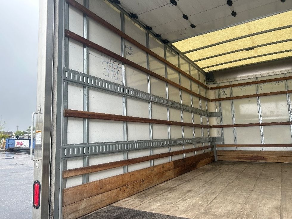 Light Duty Box Truck-Light and Medium Duty Trucks-Isuzu-2021-NPR EFI-Mobile-AL-105,382\n\t\tmiles-$ 41,500 - Image 11