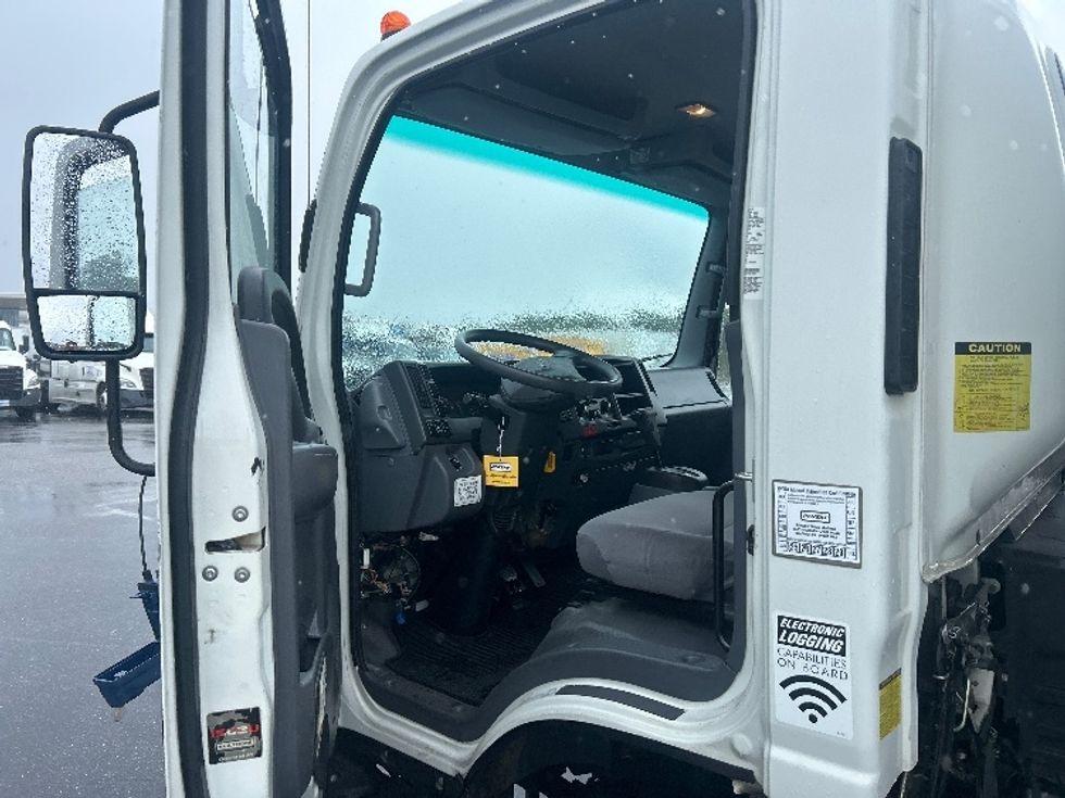 Light Duty Box Truck-Light and Medium Duty Trucks-Isuzu-2021-NPR EFI-Mobile-AL-105,382\n\t\tmiles-$ 41,500 - Image 16