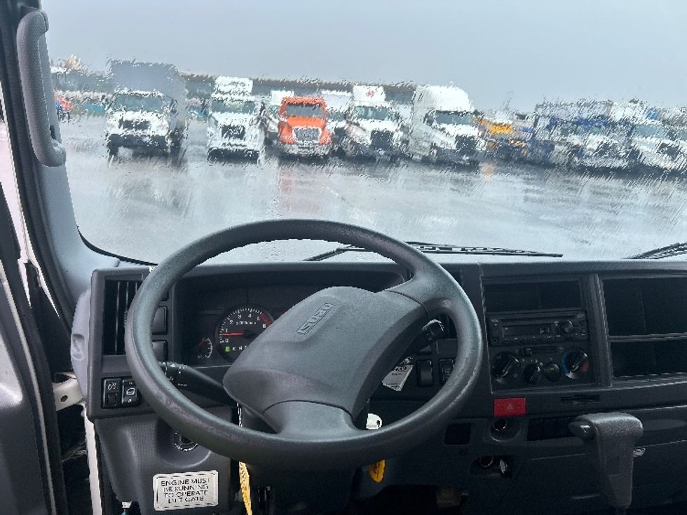 Light Duty Box Truck-Light and Medium Duty Trucks-Isuzu-2021-NPR EFI-Mobile-AL-105,382\n\t\tmiles-$ 41,500 - Image 18