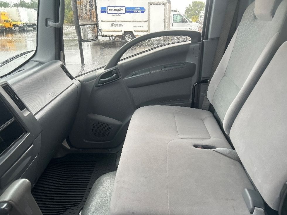 Light Duty Box Truck-Light and Medium Duty Trucks-Isuzu-2021-NPR EFI-Mobile-AL-105,382\n\t\tmiles-$ 41,500 - Image 19