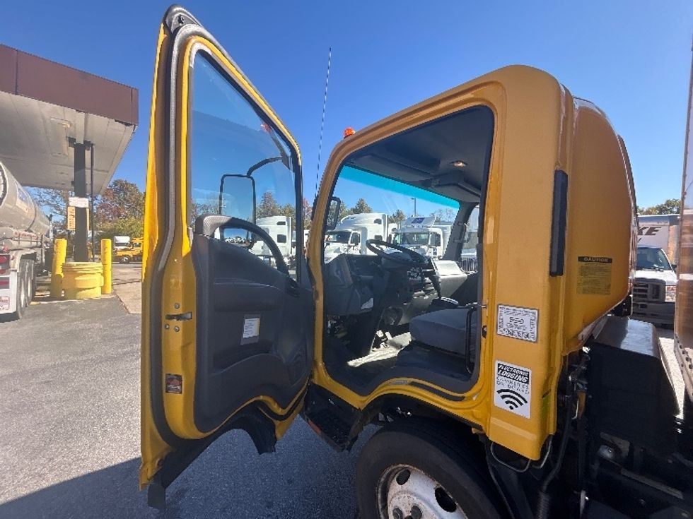 Light Duty Box Truck-Light and Medium Duty Trucks-Isuzu-2021-NPR EFI-Montgomery-NY-103,709\n\t\tmiles-$ 35,250 - Image 14