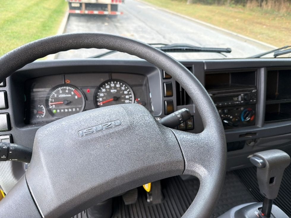 Light Duty Box Truck-Light and Medium Duty Trucks-Isuzu-2021-NPR EFI-Montgomery-NY-110,375\n\t\tmiles-$ 34,000 - Image 17
