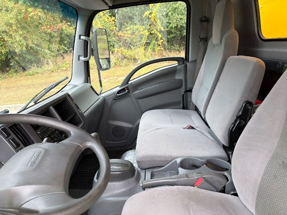 Light Duty Box Truck-Light and Medium Duty Trucks-Isuzu-2021-NPR EFI-Montgomery-NY-110,375\n\t\tmiles-$ 34,000 - Image 19