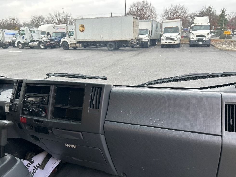 Light Duty Box Truck-Light and Medium Duty Trucks-Isuzu-2021-NPR EFI-Montgomery-NY-111,509\n\t\tmiles-$ 32,500 - Image 21