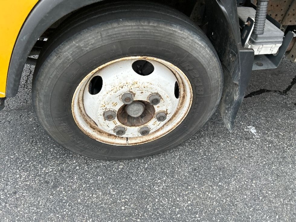 Light Duty Box Truck-Light and Medium Duty Trucks-Isuzu-2021-NPR EFI-Montgomery-NY-111,509\n\t\tmiles-$ 32,500 - Image 26