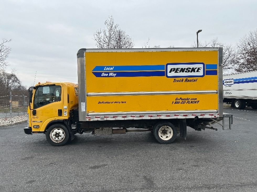 Light Duty Box Truck-Light and Medium Duty Trucks-Isuzu-2021-NPR EFI-Montgomery-NY-111,509\n\t\tmiles-$ 32,500 - Image 4