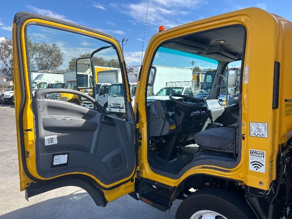 Light Duty Box Truck-Light and Medium Duty Trucks-Isuzu-2021-NPR EFI-National City-CA-86,930\n\t\tmiles-$ 41,250 - Image 16