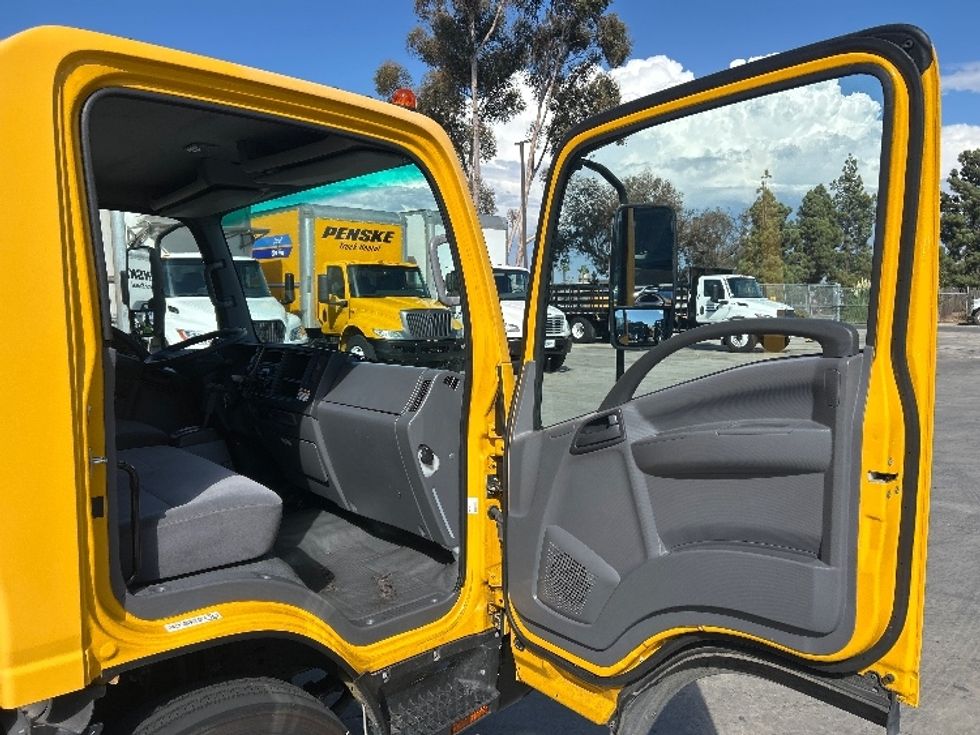 Light Duty Box Truck-Light and Medium Duty Trucks-Isuzu-2021-NPR EFI-National City-CA-86,930\n\t\tmiles-$ 41,250 - Image 20