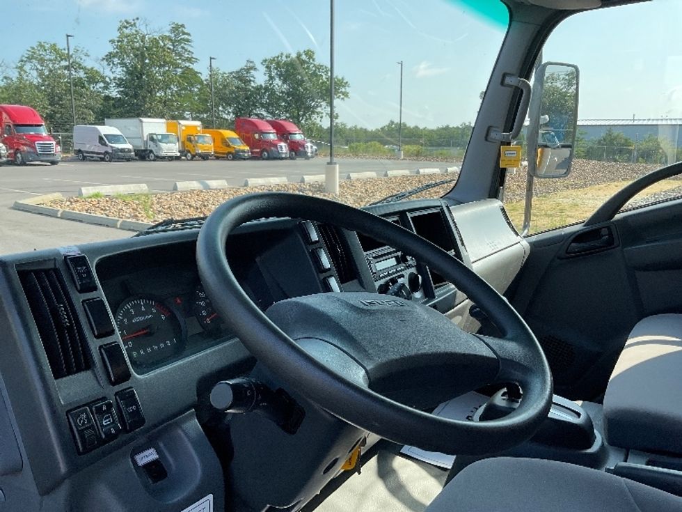 Light Duty Box Truck-Light and Medium Duty Trucks-Isuzu-2021-NPR EFI-New Castle-DE-100,715\n\t\tmiles-$ 38,000 - Image 17