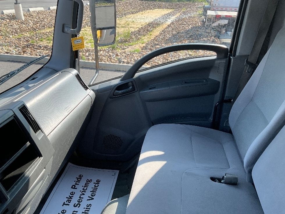 Light Duty Box Truck-Light and Medium Duty Trucks-Isuzu-2021-NPR EFI-New Castle-DE-100,715\n\t\tmiles-$ 38,000 - Image 19