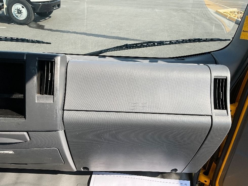 Light Duty Box Truck-Light and Medium Duty Trucks-Isuzu-2021-NPR EFI-New Castle-DE-100,715\n\t\tmiles-$ 38,000 - Image 21