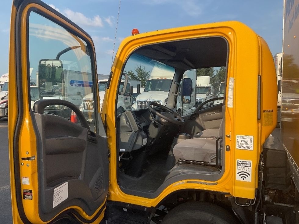 Light Duty Box Truck-Light and Medium Duty Trucks-Isuzu-2021-NPR EFI-New Castle-DE-107,283\n\t\tmiles-$ 36,750 - Image 16