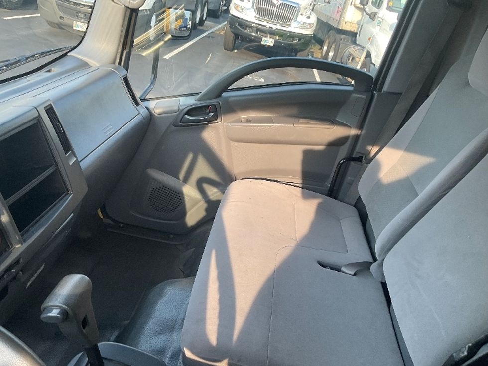 Light Duty Box Truck-Light and Medium Duty Trucks-Isuzu-2021-NPR EFI-New Castle-DE-107,283\n\t\tmiles-$ 36,750 - Image 19