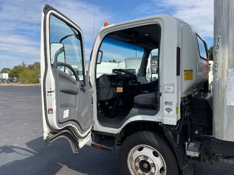 Light Duty Box Truck-Light and Medium Duty Trucks-Isuzu-2021-NPR EFI-New Castle-DE-107,996\n\t\tmiles-$ 38,500 - Image 16