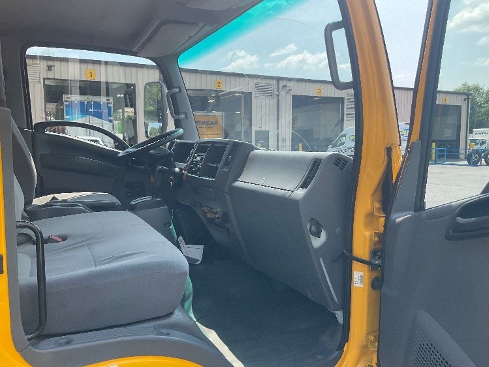 Light Duty Box Truck-Light and Medium Duty Trucks-Isuzu-2021-NPR EFI-New Castle-DE-115,895\n\t\tmiles-$ 35,250 - Image 20