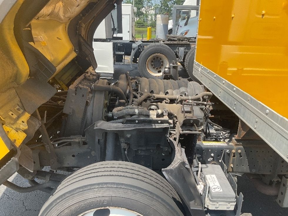 Light Duty Box Truck-Light and Medium Duty Trucks-Isuzu-2021-NPR EFI-New Castle-DE-115,895\n\t\tmiles-$ 35,250 - Image 24