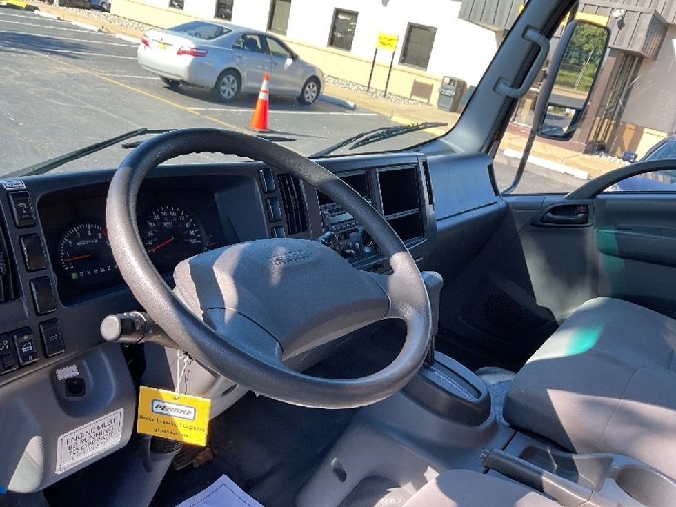 Light Duty Box Truck-Light and Medium Duty Trucks-Isuzu-2021-NPR EFI-New Castle-DE-86,638\n\t\tmiles-$ 39,000 - Image 17