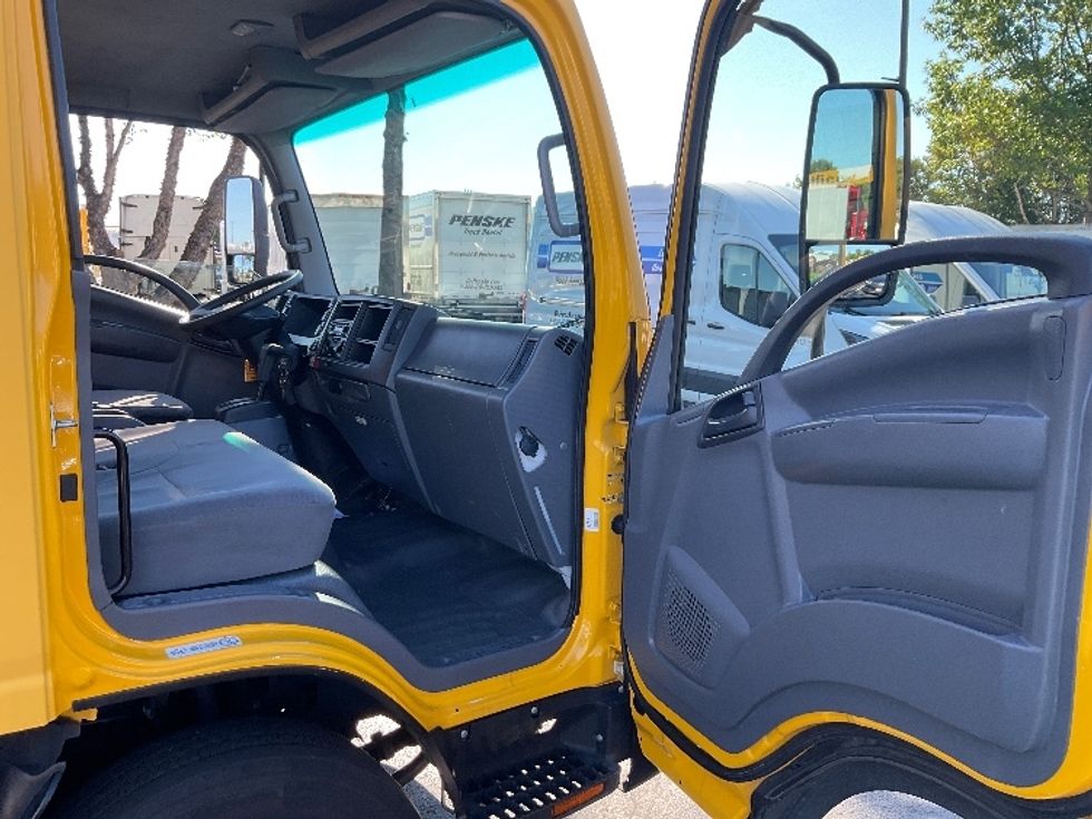 Light Duty Box Truck-Light and Medium Duty Trucks-Isuzu-2021-NPR EFI-New Castle-DE-86,638\n\t\tmiles-$ 39,000 - Image 20