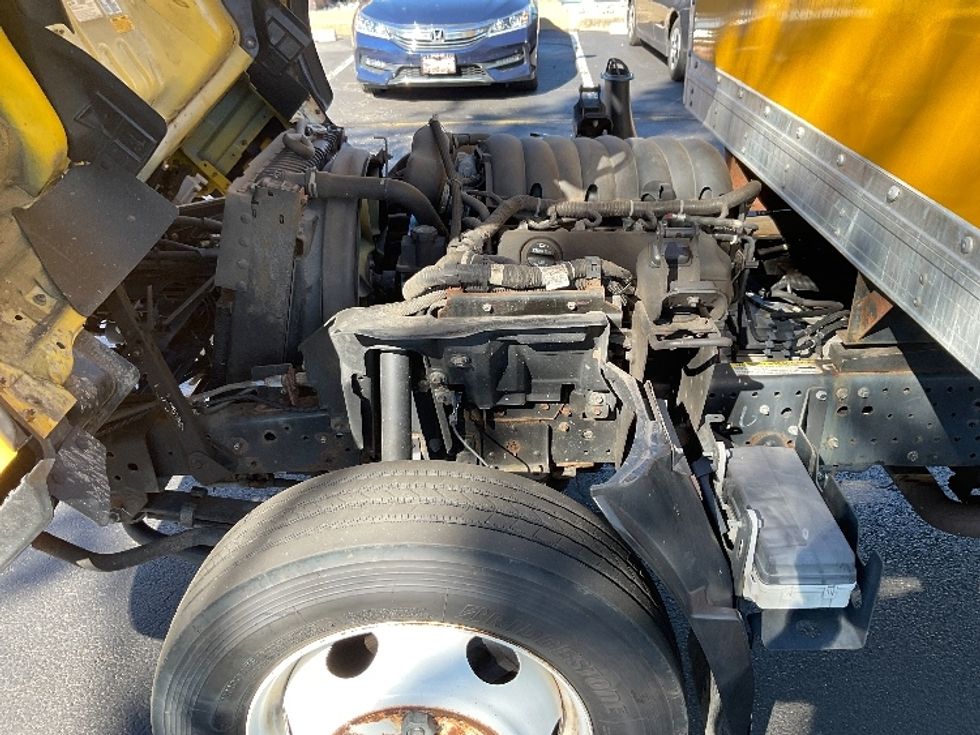 Light Duty Box Truck-Light and Medium Duty Trucks-Isuzu-2021-NPR EFI-New Castle-DE-86,638\n\t\tmiles-$ 39,000 - Image 24