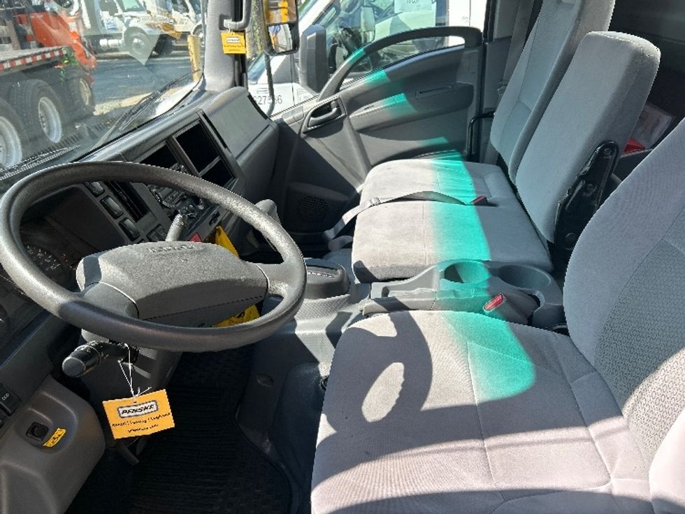 Light Duty Box Truck-Light and Medium Duty Trucks-Isuzu-2021-NPR EFI-Newport News-VA-79,919\n\t\tmiles-$ 44,000 - Image 19