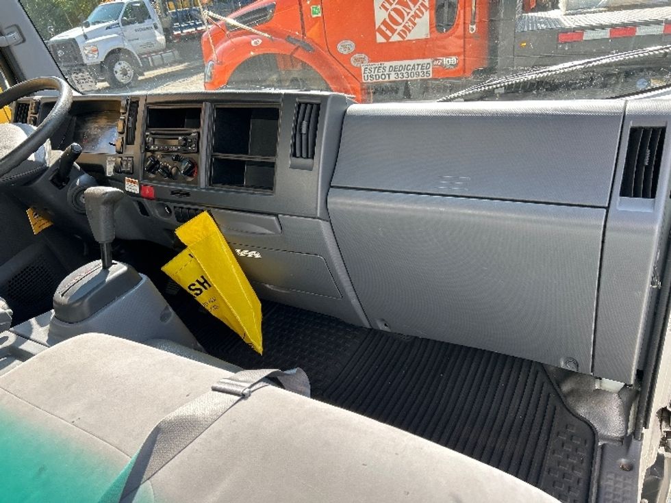 Light Duty Box Truck-Light and Medium Duty Trucks-Isuzu-2021-NPR EFI-Newport News-VA-79,919\n\t\tmiles-$ 44,000 - Image 21