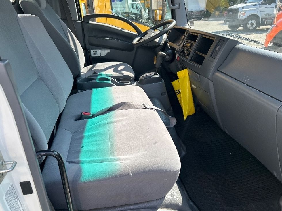 Light Duty Box Truck-Light and Medium Duty Trucks-Isuzu-2021-NPR EFI-Newport News-VA-79,919\n\t\tmiles-$ 44,000 - Image 22