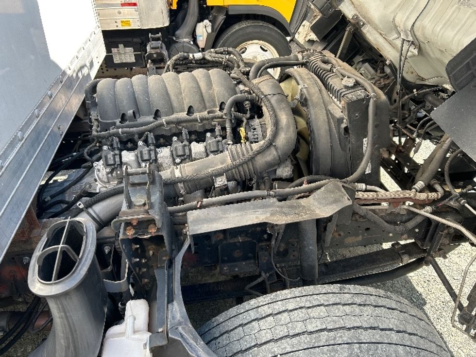 Light Duty Box Truck-Light and Medium Duty Trucks-Isuzu-2021-NPR EFI-Newport News-VA-79,919\n\t\tmiles-$ 44,000 - Image 23