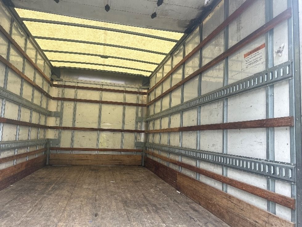 Light Duty Box Truck-Light and Medium Duty Trucks-Isuzu-2021-NPR EFI-Norcross-GA-157,201\n\t\tmiles-$ 28,750 - Image 12