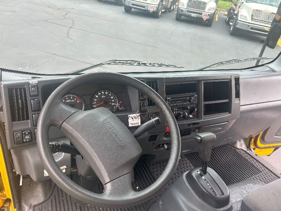 Light Duty Box Truck-Light and Medium Duty Trucks-Isuzu-2021-NPR EFI-Norcross-GA-157,201\n\t\tmiles-$ 28,750 - Image 18