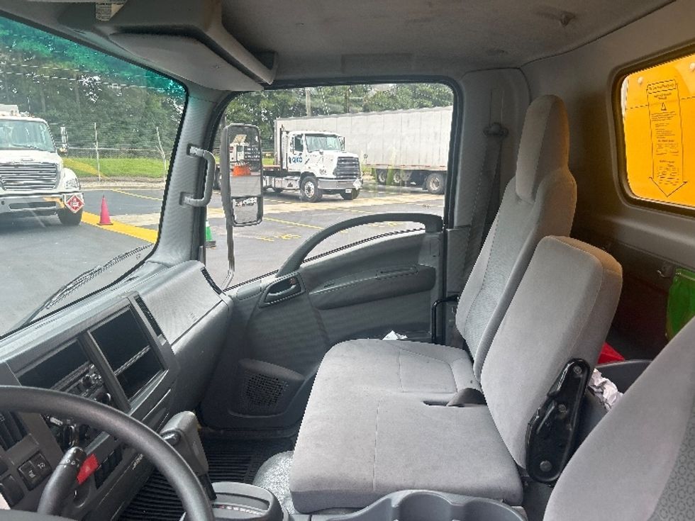 Light Duty Box Truck-Light and Medium Duty Trucks-Isuzu-2021-NPR EFI-Norcross-GA-157,201\n\t\tmiles-$ 28,750 - Image 19