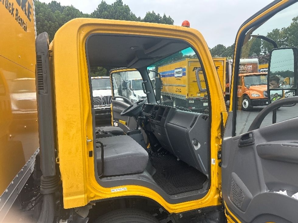Light Duty Box Truck-Light and Medium Duty Trucks-Isuzu-2021-NPR EFI-Norcross-GA-157,201\n\t\tmiles-$ 28,750 - Image 20