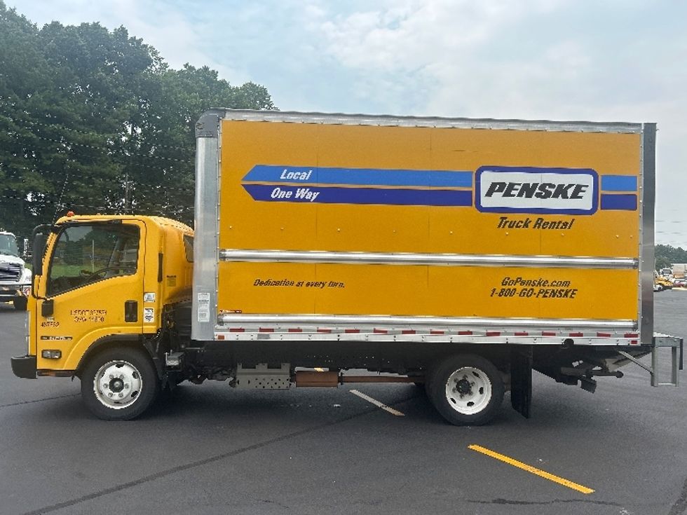 Light Duty Box Truck-Light and Medium Duty Trucks-Isuzu-2021-NPR EFI-Norcross-GA-157,201\n\t\tmiles-$ 28,750 - Image 4