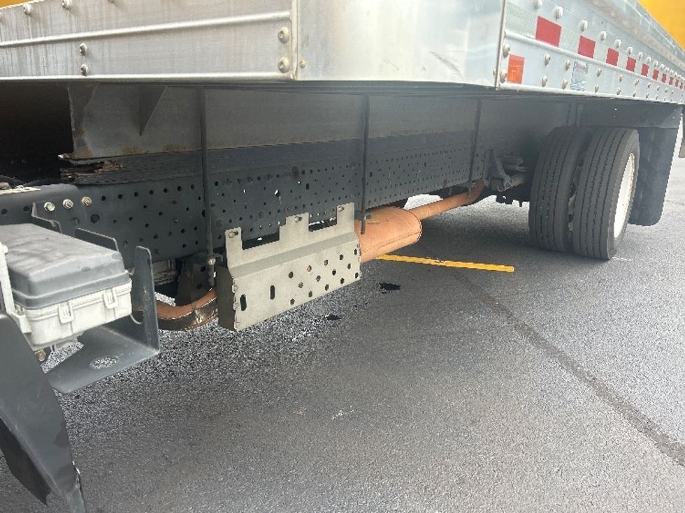Light Duty Box Truck-Light and Medium Duty Trucks-Isuzu-2021-NPR EFI-Norcross-GA-157,201\n\t\tmiles-$ 28,750 - Image 5